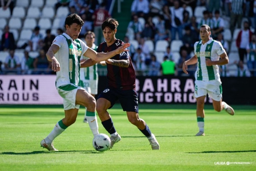 Cedidos Valencia CF: Lucas Núñez sigue como un recurso para la segunda parte