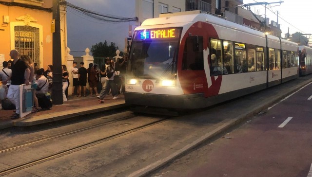 Metrovalencia desplaza a más de 150.000 personas durante la noche de San Juan
