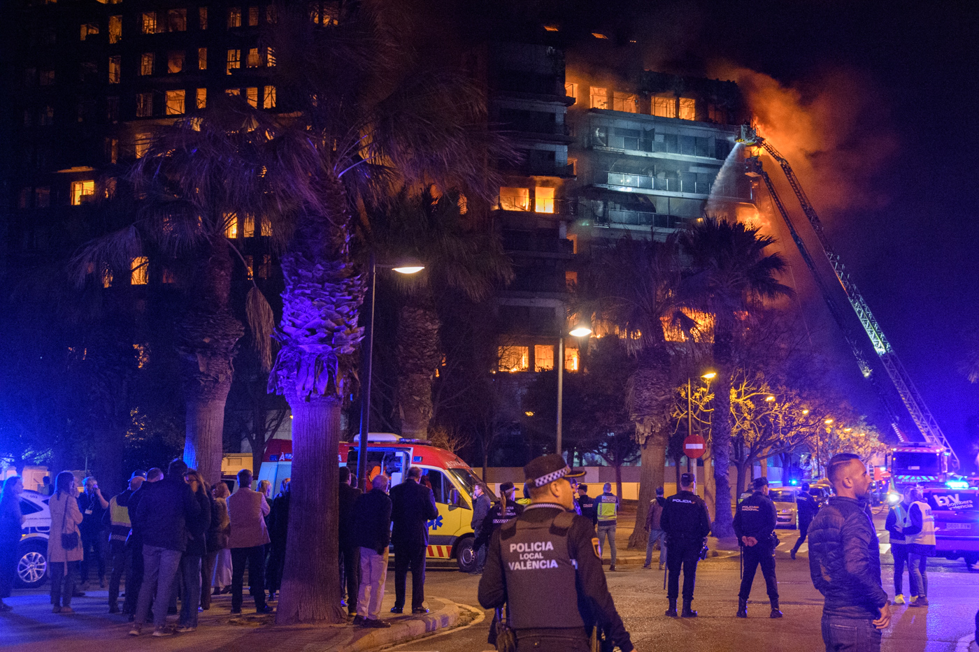 La Audiencia de Valencia reabre la investigación del incendio de Campanar