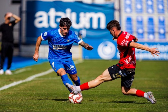 Cinco penaltis y todos transformados en el triunfo por 2-4 del Cieza ante el líder UCAM 