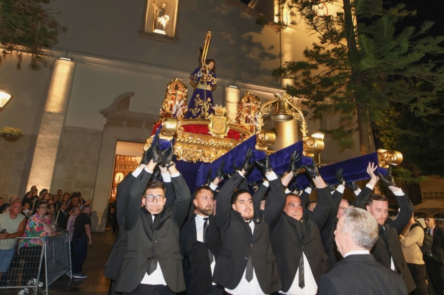 Almoradí reúne doce imágenes de Ponsoda en una Procesión Magna histórica