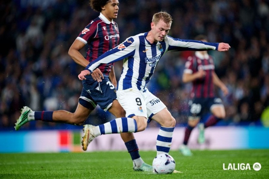Las notas de la Real Sociedad - Levante UD: El poco acierto vasco evita una goleada