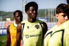 Tape debuta con el Levante; solo Cabello, Campos y Primo quedan por estrenarse