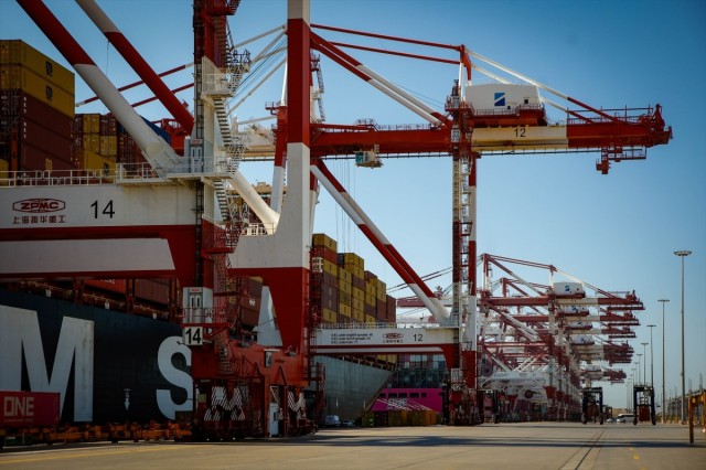 Los cuatro índices más importantes del tráfico mundial marítimo se disparan y encarecen los fletes