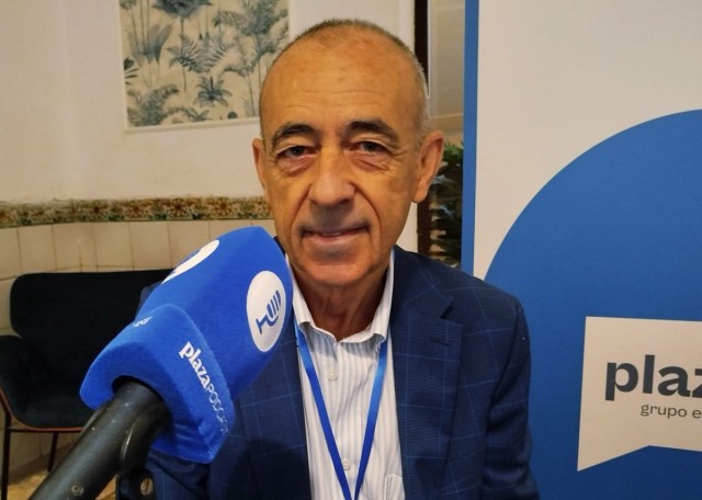 Vicente León: 