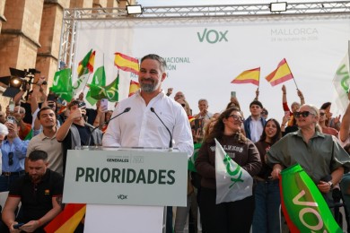 Vox no presentará lista al Senado en Castellón y Valencia para aunar el voto de la derecha