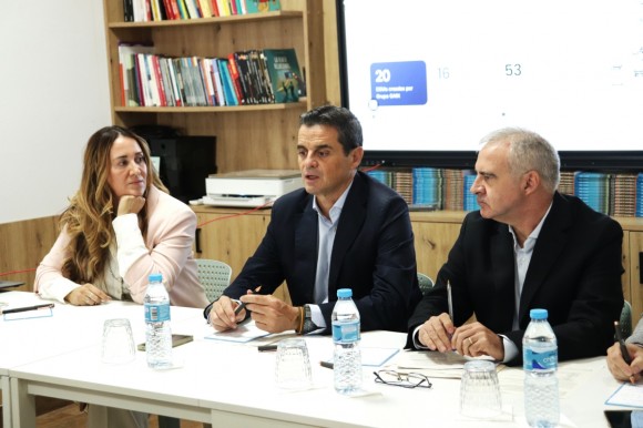 Industria anima a los ayuntamientos y a las EGM que trabajen en la planificación a largo plazo de sus áreas industriales para aprovechar al máximo las subvenciones autonómicas