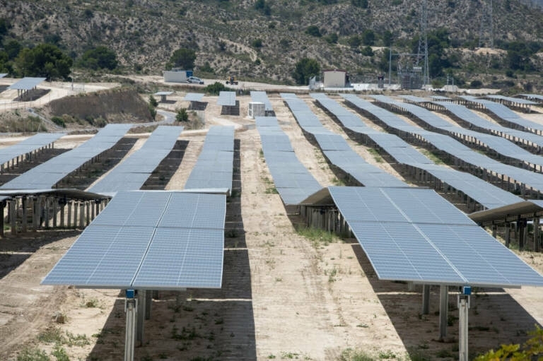 Una planta fotovoltaica menos en Busot: TM se echa atrás y no construirá su central de 18 MW