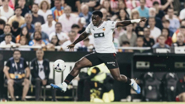 El Valencia CF confirma la lesión muscular de Otorbi