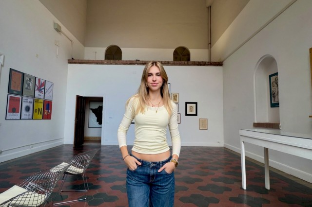 La arquitecta cartagenera Marina Muñoz se asoma a los balcones de Trastevere para investigar la 'Cultura del Cotilleo'