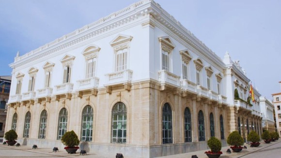 Limcamar renueva como encargada de limpiar los edificios de la Autoridad Portuaria de Cartagena
