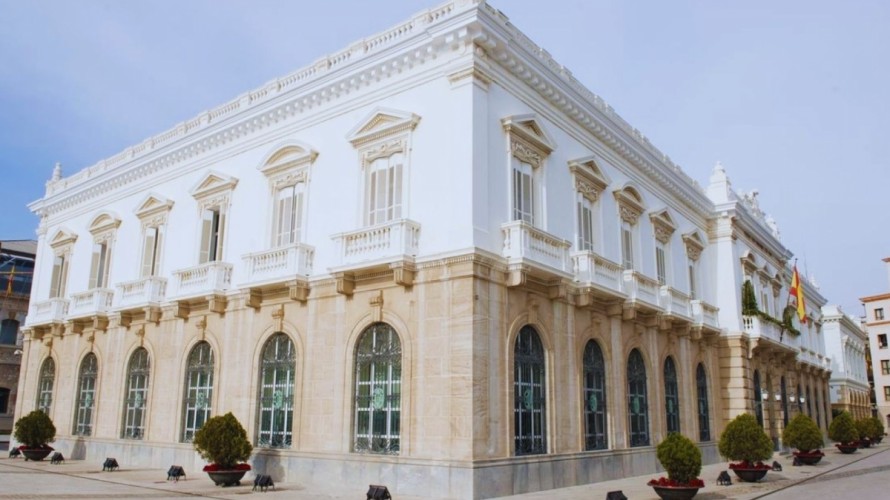 Limcamar renueva como encargada de limpiar los edificios de la Autoridad Portuaria de Cartagena