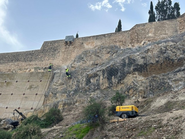Otra obra de emergencia en el macizo del Benacantil: Alicante invertirá 5,5 millones para evitar derrumbes