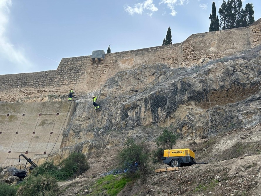 Otra obra de emergencia en el macizo del Benacantil: Alicante invertirá 5,5 millones para evitar derrumbes