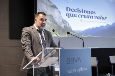 Las imágenes del encuentro 'Decisiones que crean valor: invertir entendiendo tus emociones'