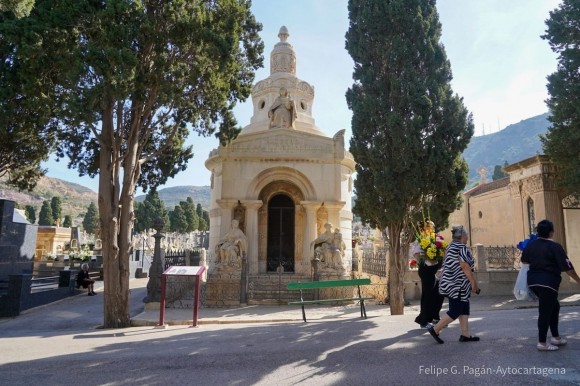 Historia y legado en el cementerio de Los Remedios de Cartagena: donde las grandes fortunas mineras dejaron su huella