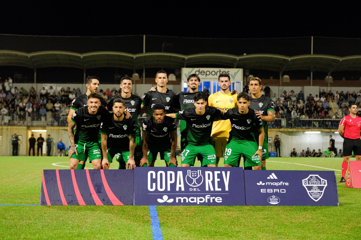 Once inicial del Elche CF en San Pedro del Pinatar - Foto: LOF Once inicial del Elche CF en San Pedro del Pinatar