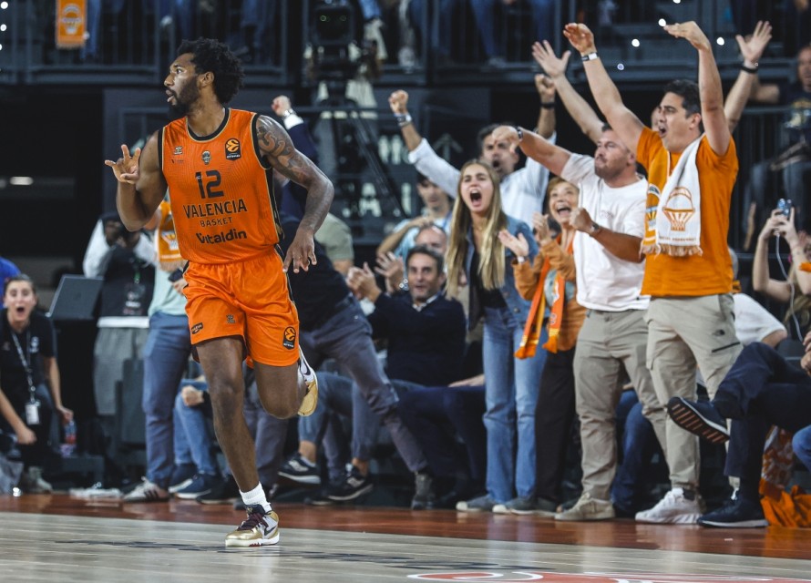 Valencia Basket se 'doctora' ante Fenerbahce 