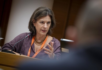 Paula Sánchez de León defiende su candidatura a Transparencia, mientras la oposición cuestiona su independencia