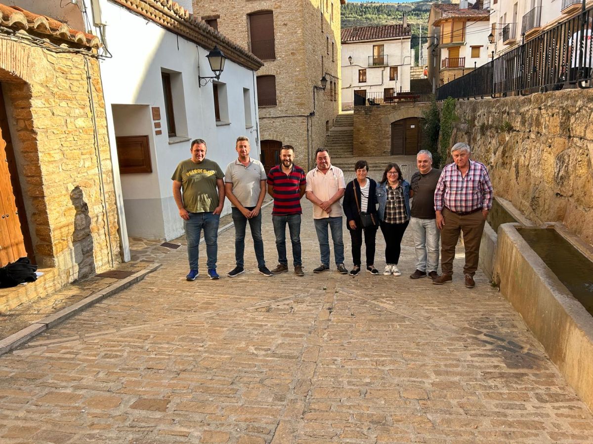 Alcaldes de El Maestrazgo turolense instan al Miteco a considerar el apoyo de los municipios al proyecto eólico porque es 