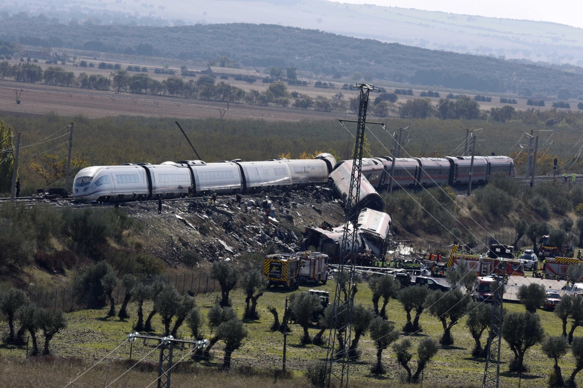 Segundo accidente de AVE en nueve meses y uno de los más graves de la historia en España