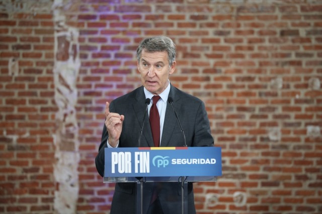 Feijóo exige una investigación gubernamental inmediata sobre el accidente de tren de Urda
