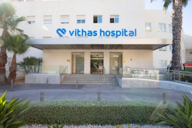 El hospital Vithas Alicante implanta un sistema para facilitar la entrada y registro de los pacientes