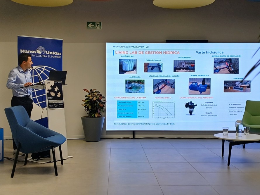 La Universitat Jaume I y Manos Unidas acogen un foro para impulsar la cooperación entre empresas, universidad y ONG