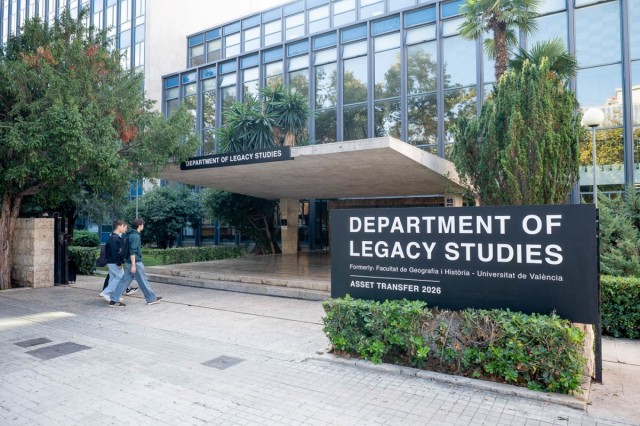 A la Facultat de Geografia i Història le sale mote: bienvenidos al 'Department of Legacy Studies'