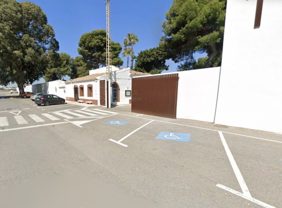 Torrevieja inicia los trámites para declarar en ruina 66 nichos del cementerio municipal