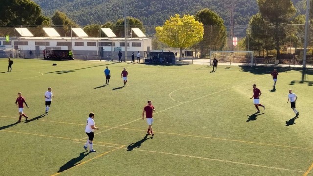 Alcoy sustituirá el césped artificial de un campo del polideportivo: arrendar con opción a compra por 309.000 euros