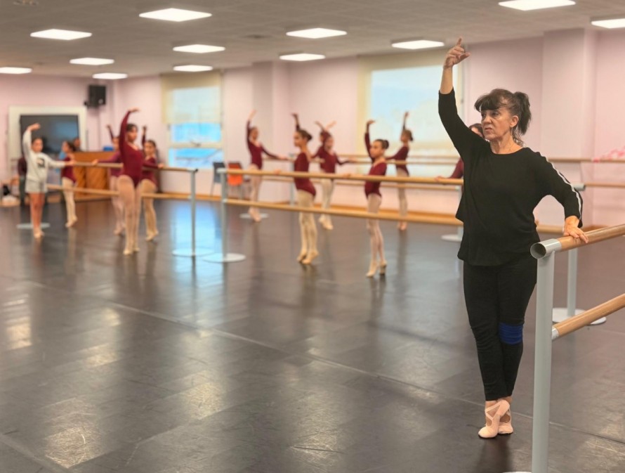El Centre de les Arts de Burriana celebra el Día Mundial del Ballet con una clase magistral de Idoya Rossi