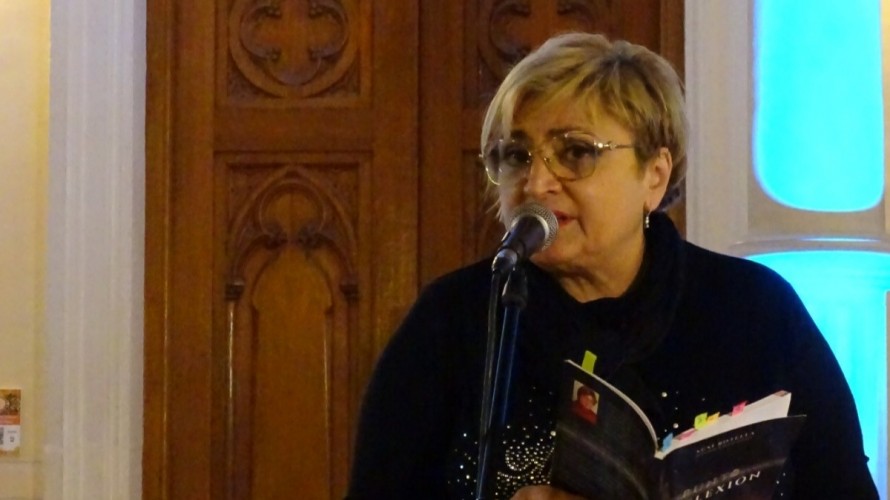 La poeta Susi Botella ofrece un recital este viernes en el Casino de Monóvar