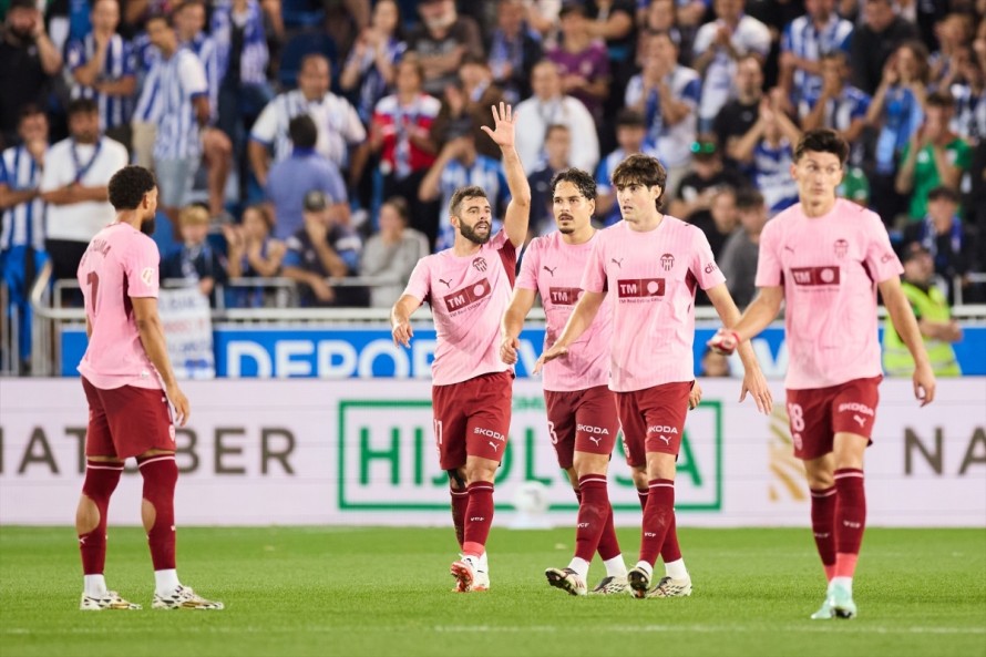 El Valencia suma a domicilio más del doble de puntos que en Mestalla