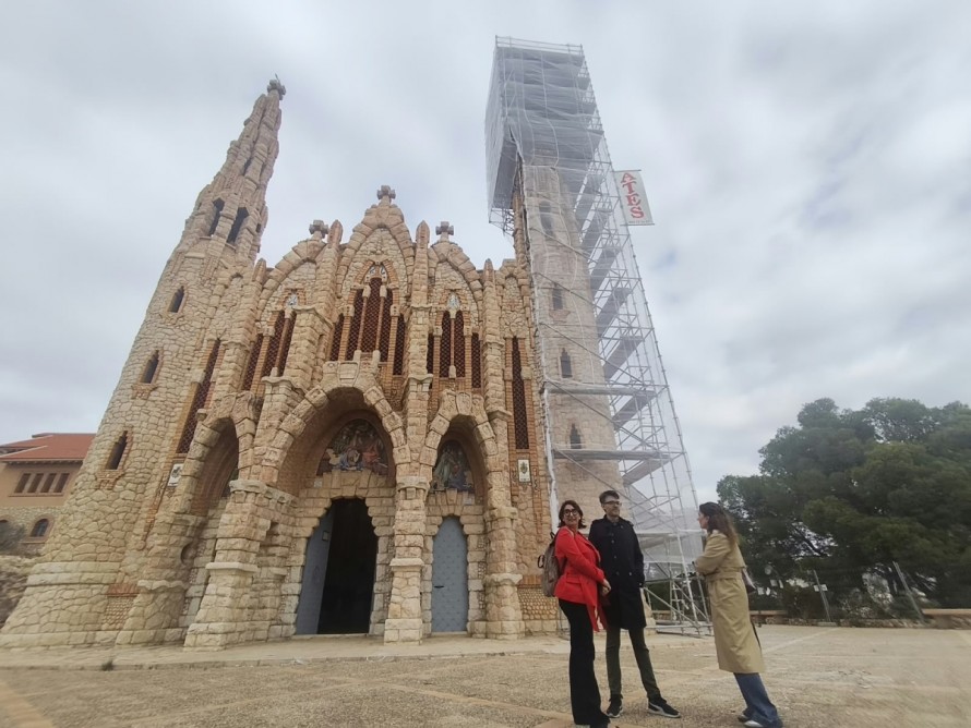 Novelda inicia las obras para reparar las grietas que obligaron a cerrar el Santuario de Santa María Magdalena