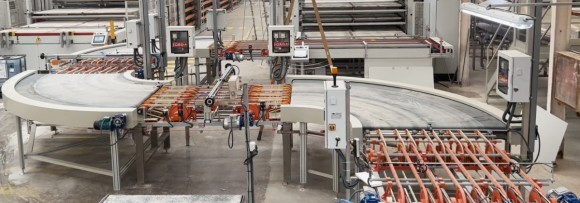Talleres Foro, un referente 4.0 en el clúster cerámico: consolida su sistema SmartLine, que refuerza el control en las líneas de esmaltado
