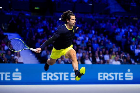 Alcaraz, de arrollar a sufrir ante Basilashvili, llega a los cuartos de final en Viena y se enfrentará a Paul