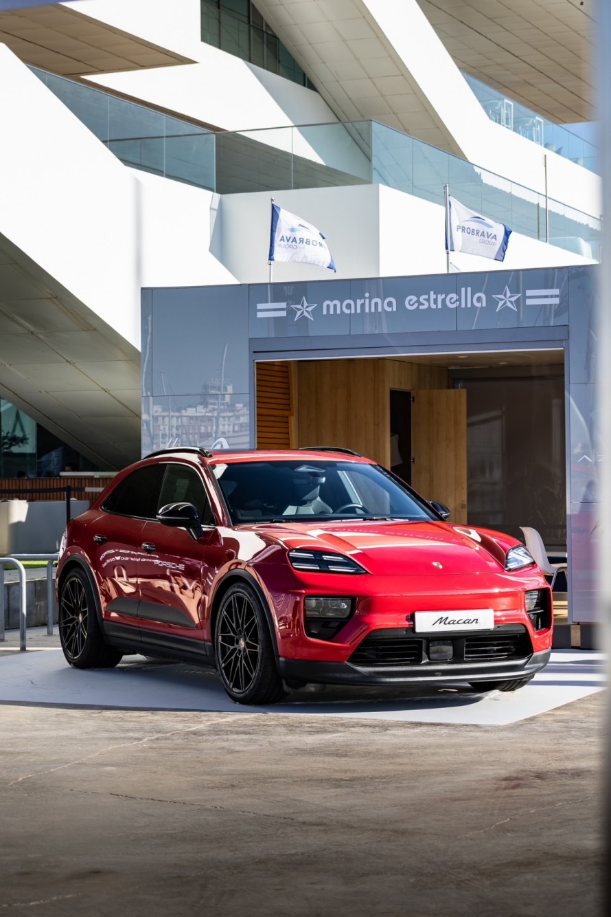 Centro Porsche Valencia vuelve al Valencia Boat Show con su Macan eléctrico