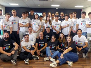 La UPV conecta talento universitario con retos reales en Hackaton DeepBridge