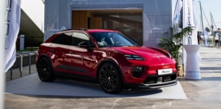 Centro Porsche Valencia vuelve al Valencia Boat Show con su Macan eléctrico