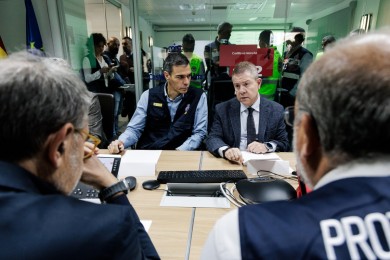 Sánchez admite que la confianza en la alta velocidad está 