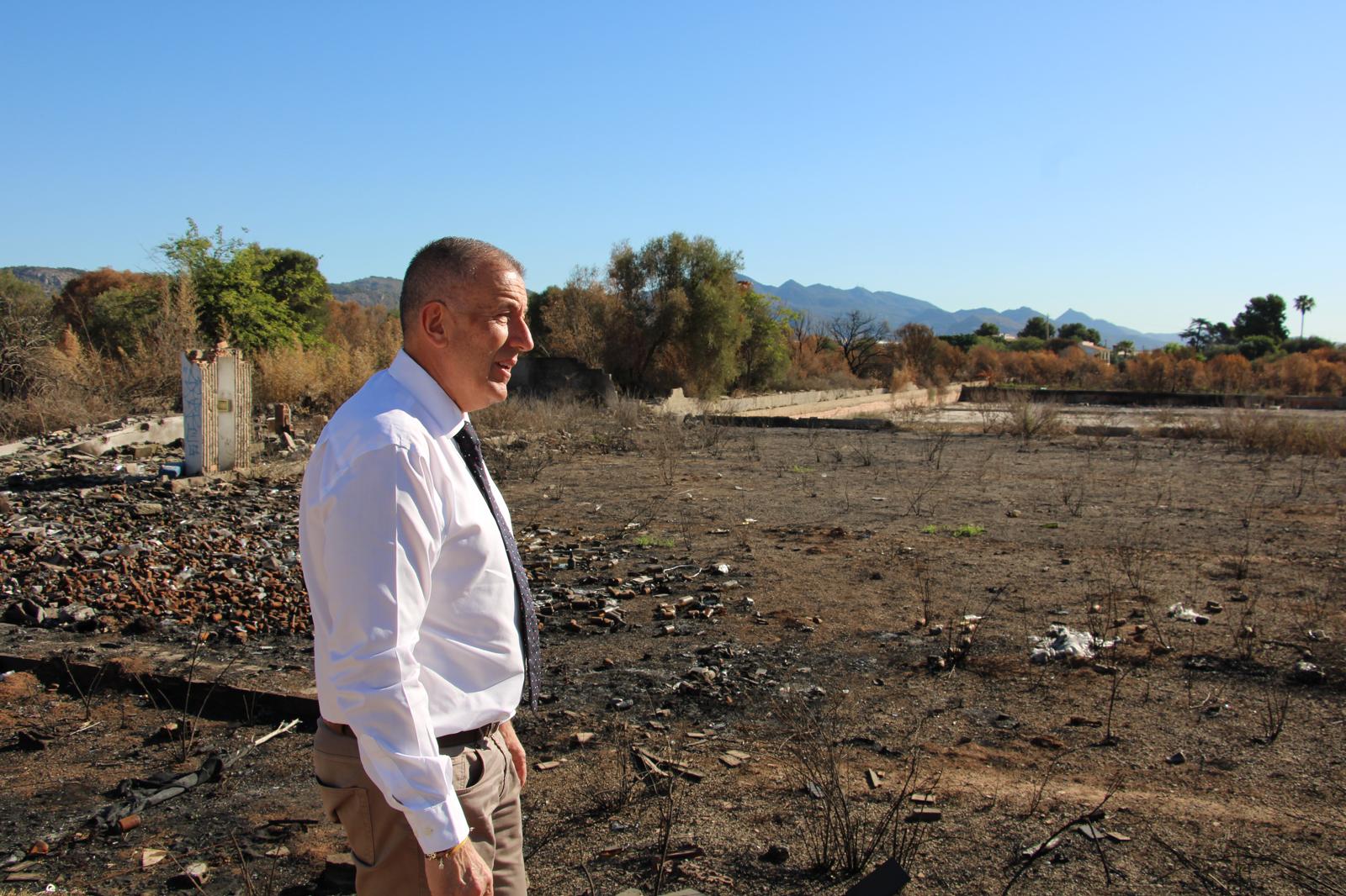 Castelló inicia los trabajos de limpieza en el PAI Mestrets para evitar nuevos incendios
