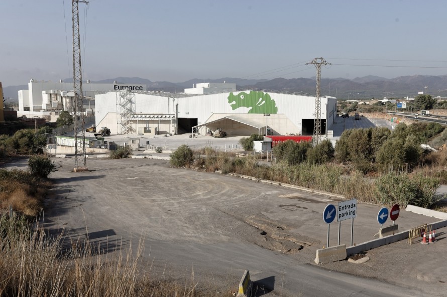 El peso de la industria en Castellón: acapara el 18% del empleo, con el azulejo, la química y la maquinaria como principales motores
