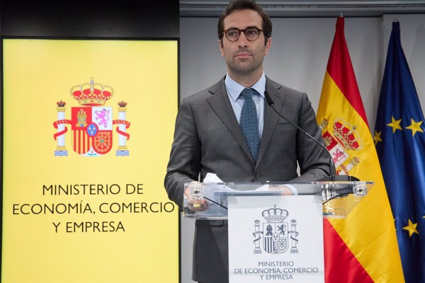 El ministro Cuerpo ve posible satisfacer las singularidades de todas las comunidades