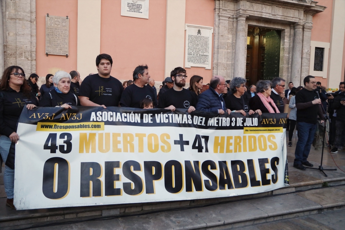 Última manifestación de la Asociación de Víctimas 3J en 2020. - Foto : EP/RICARDO PALOMARES Última manifestación de la Asociación de Víctimas 3J en 2020.