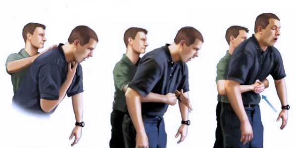 1.400 personas mueren al año en España por atragantamiento, algo que se puede evitar con técnicas como Heimlich