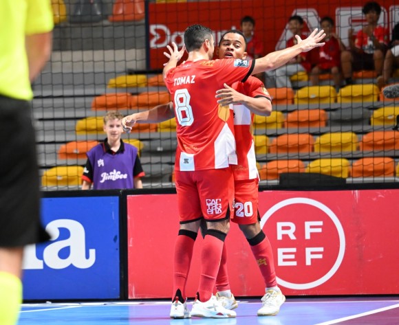El Jimbee recupera la efectividad y golea en el Palacio con triplete de Juninho