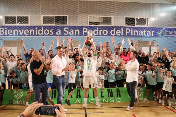 El Zambú Pinatar sube a la Segunda masculina y el Hispania de Yecla a la femenina 