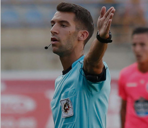 El árbitro Eder Mallo Fernández denuncia amenazas de muerte tras el Nàstic-Málaga