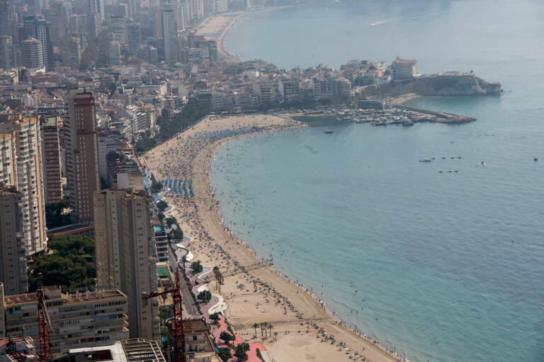   Benidorm desde Poniente en una imagen de archivo. Foto: RAFA MOLINA,   - 